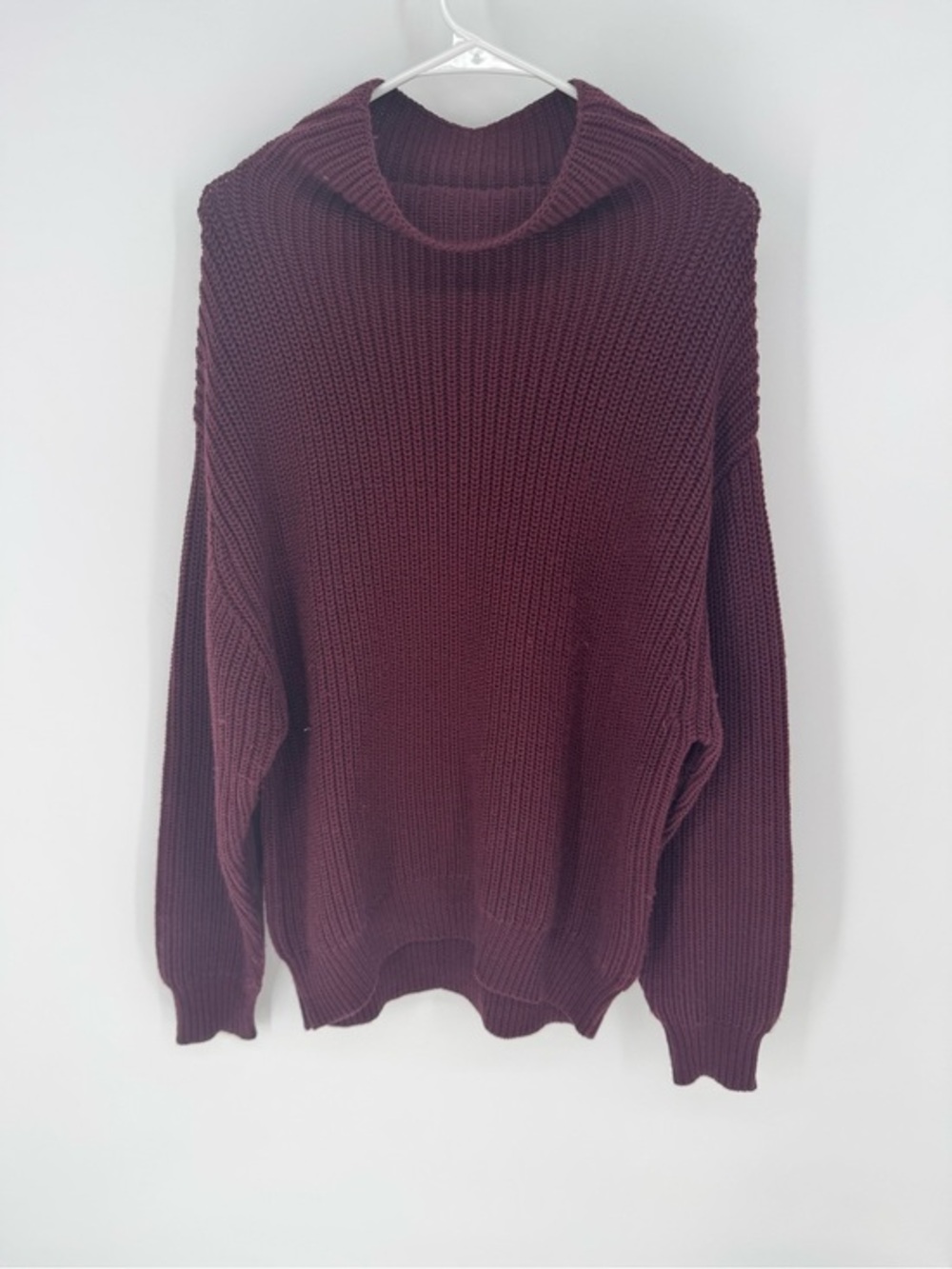Wilfred cosy cottagecore minimalist 100% Marino wool burgundy Sweater